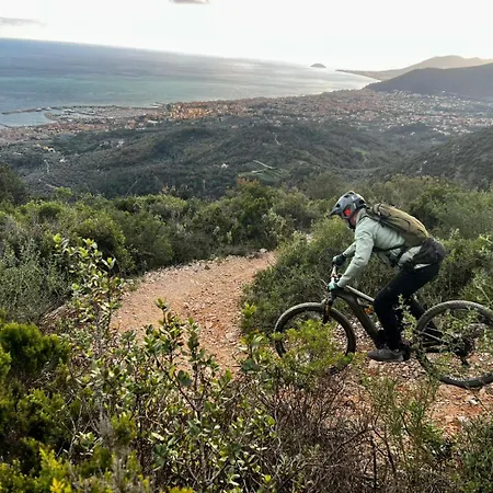 Cuorea House Ideale Per Bikers * Loano